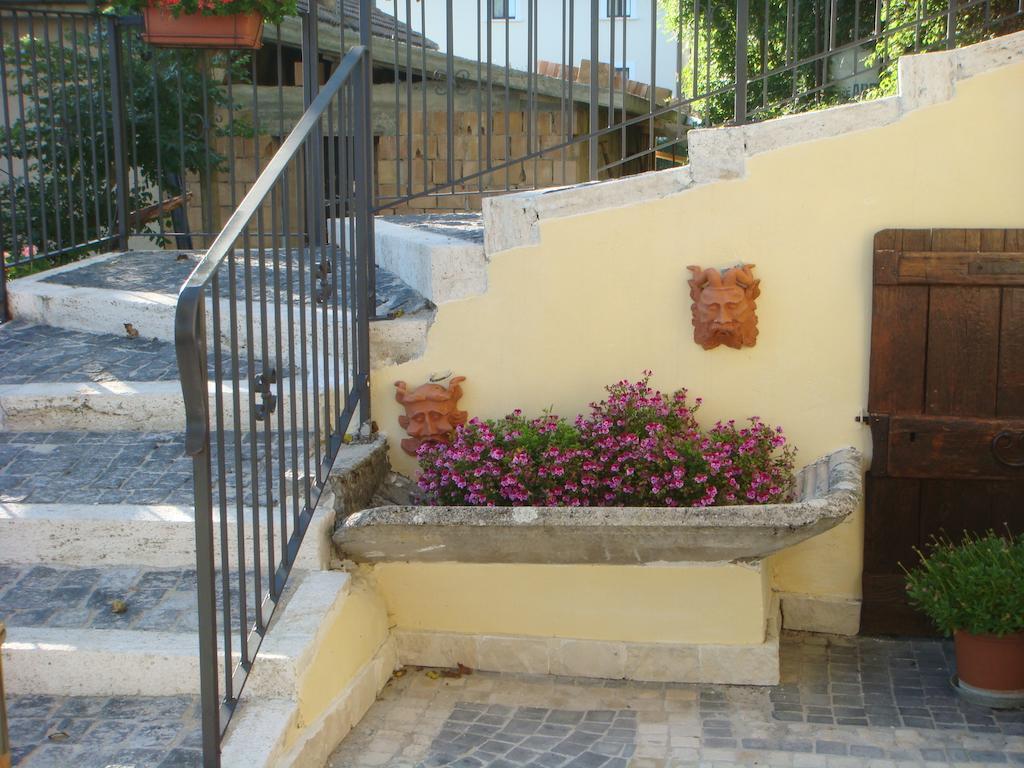 Residence Villa Valsi Santo Stefano Di Sessanio Eksteriør bilde